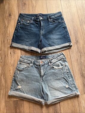 GAP Two-Pair Denim Shorts in Dark Indigo and Light Blue